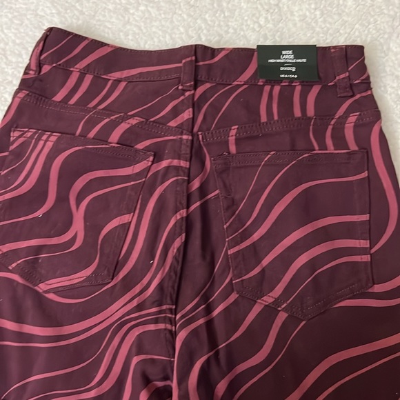 NWT H&M Divided Zebra Wide Leg Jeans SZ 6 - Picture 5 of 10